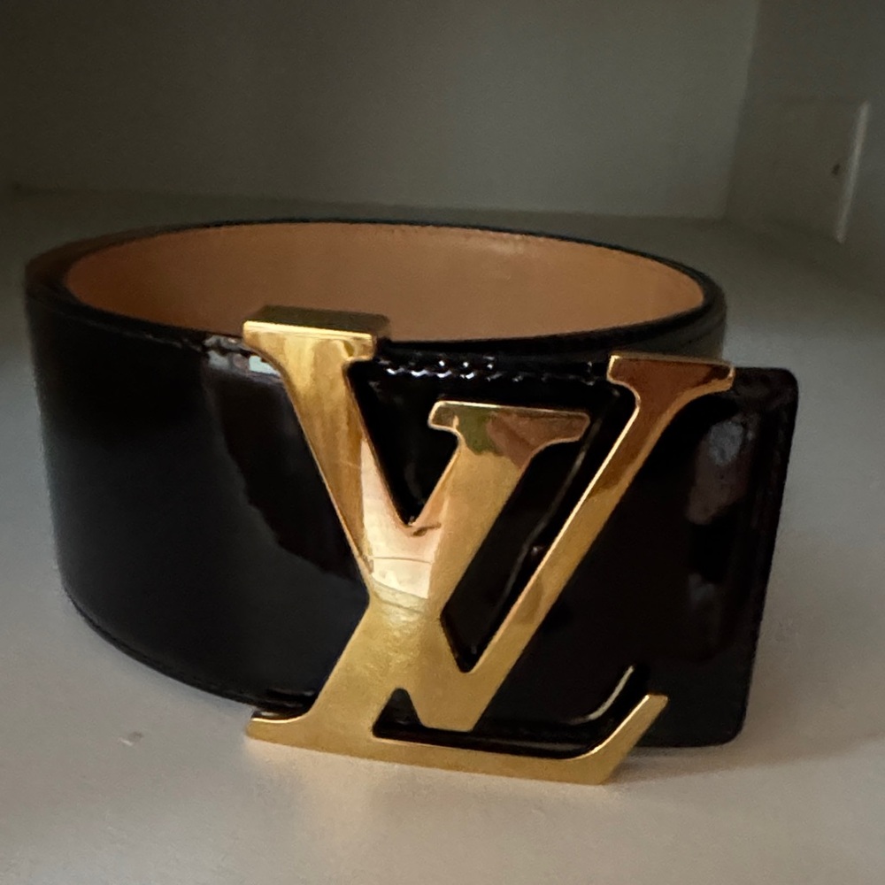💫$ALE! LouisVuitton Glossy Black Belt/Gold LV Buckle (belt width 3”) fits 28-30”